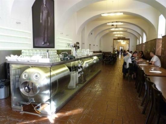 Bar & Restaurant LocaL